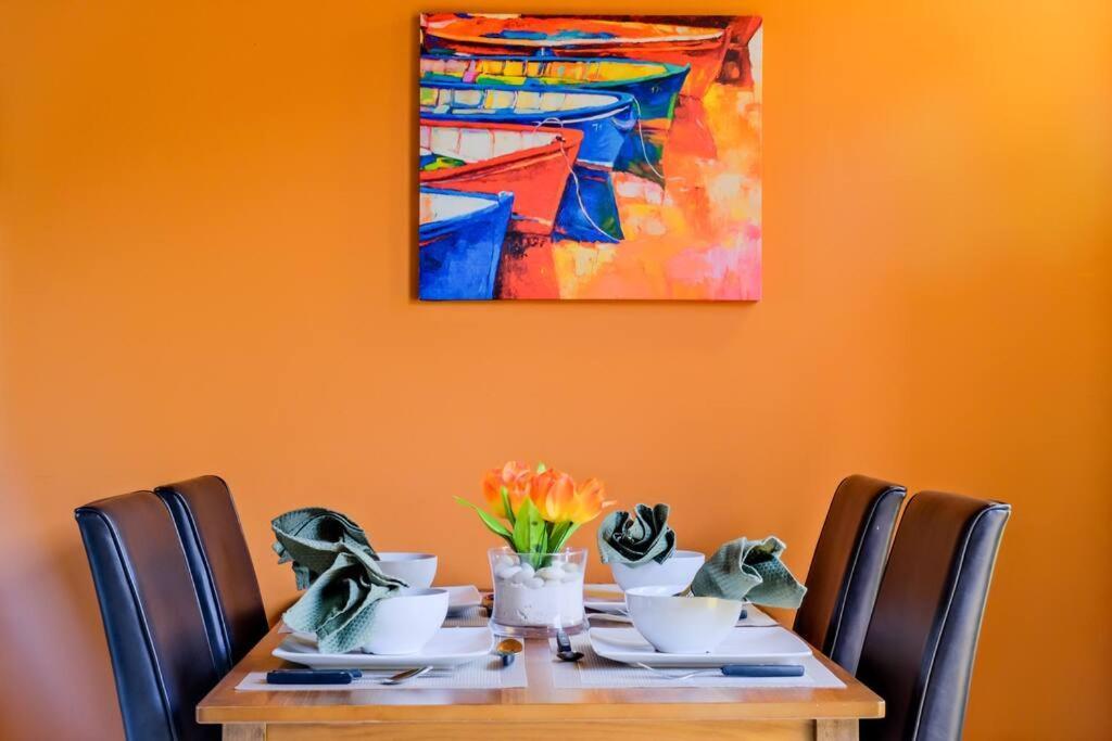 Iona'S Home: Vibrant 2Bedroom Home Near 威廉斯塔德 外观 照片